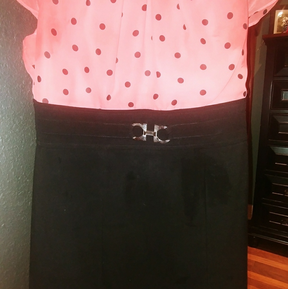 Dress - Picture 2 of 4